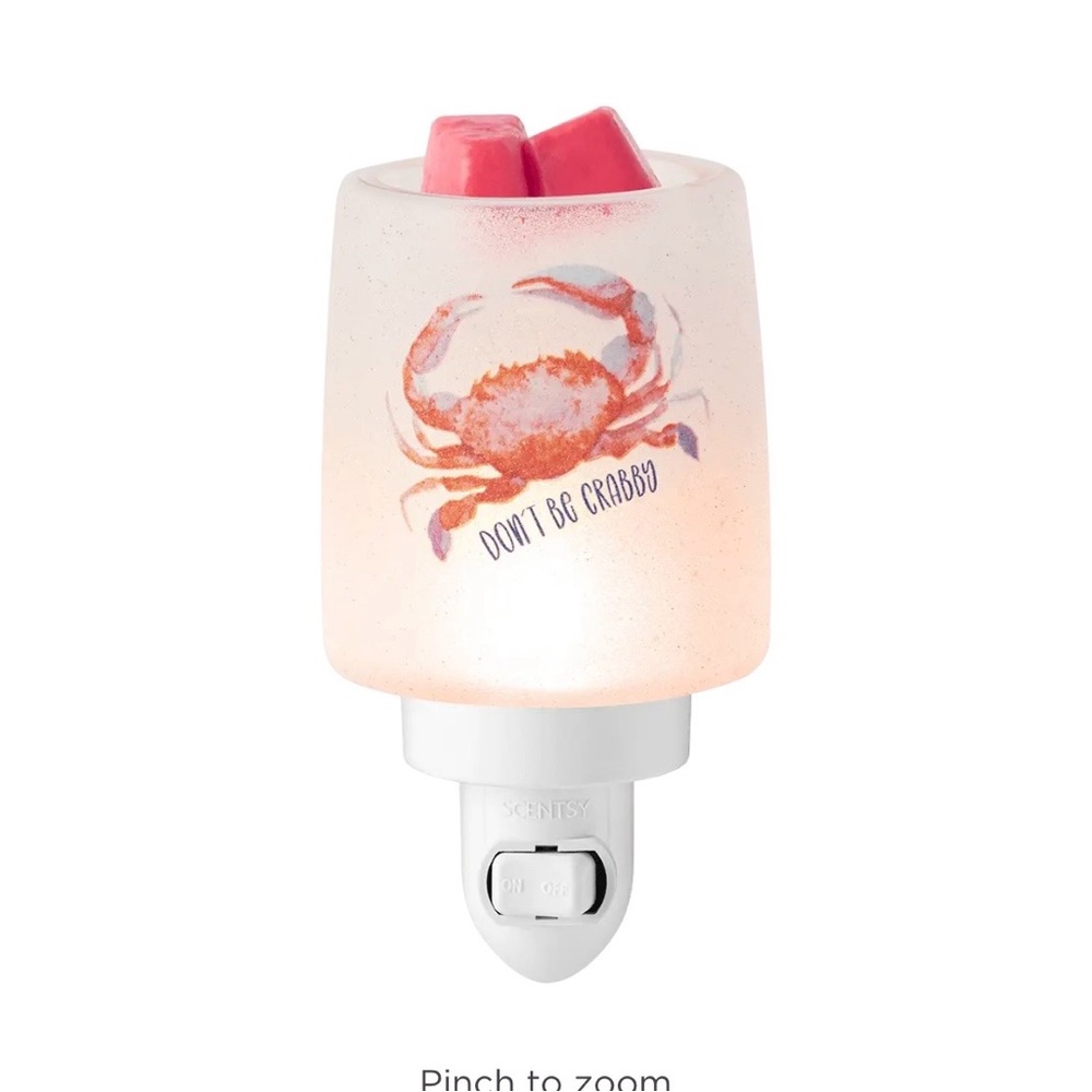 Scentsy Don't Be Crabby plug in